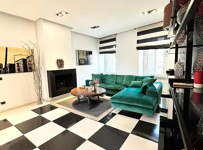48 Fourty Eight Luxury Suites